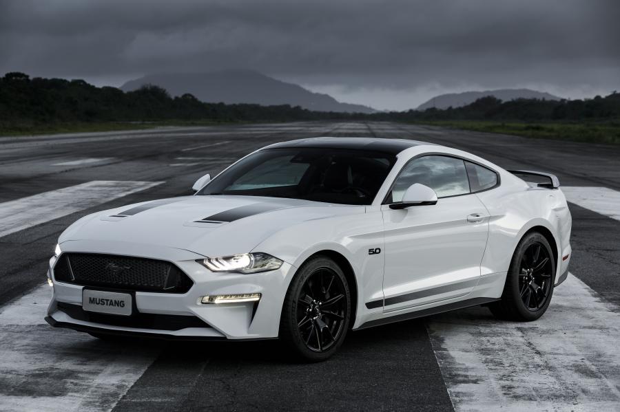  Ford Mustang GT Black Shadow 2019 года  (LA) (фото 1 из 40)